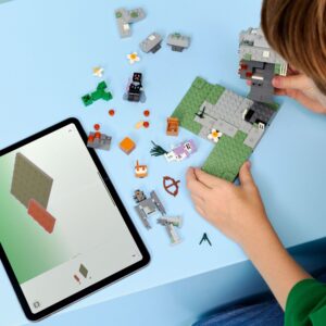 LEGO Minecraft: The Pale Garden