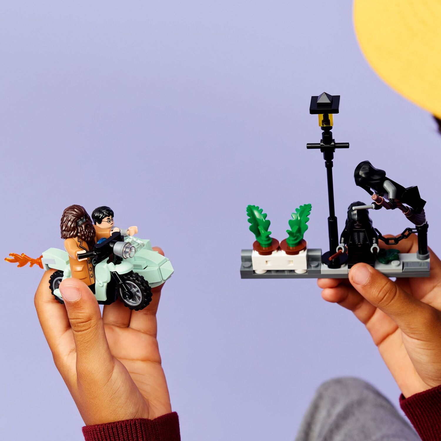 LEGO Harry Potter: Hagrid™ & Harry's Privet Drive Escape
