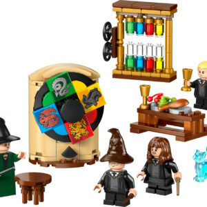 LEGO Harry Potter: Hogwarts™ Castle: Sorting Hat™ Ceremony