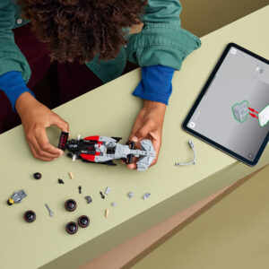 LEGO Speed Champions: Audi Revolut F1® Team R26 Race Car