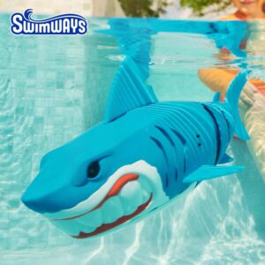 Swimways Rainbow Reef: Finn Diesel Water Activated Shark