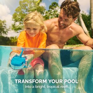 Swimways Rainbow Reef: Finn Diesel Water Activated Shark