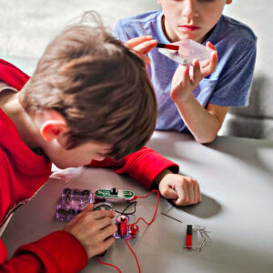 Snap Circuits Magnet Fun Lab